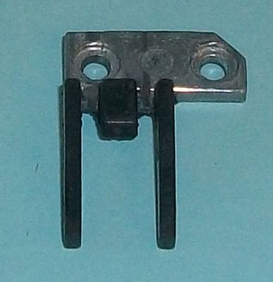 Feed Dog for Singer 600, 620, 630, 640 Series and 1 more – Rubber (Compatible)