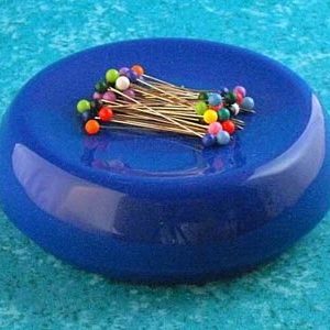 Grabbit Magnetic Pincushion Blue